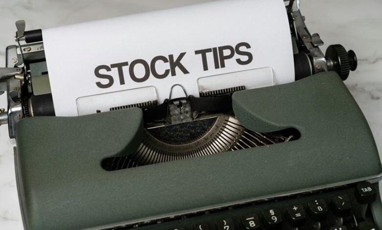 2025 investment strategy tips